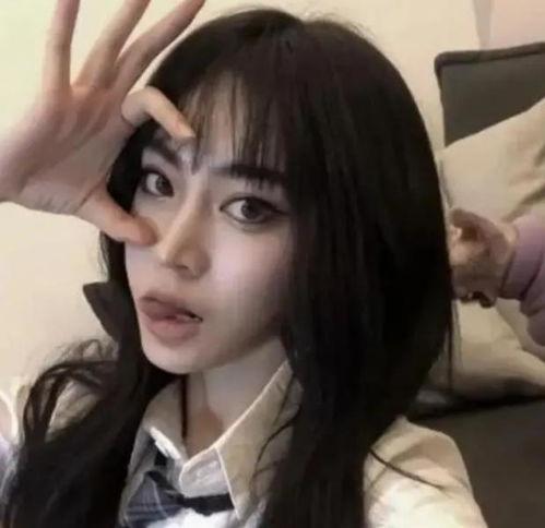 吃瓜女网红头像高清图片,揭秘吃瓜女网红高清头像背后的魅力