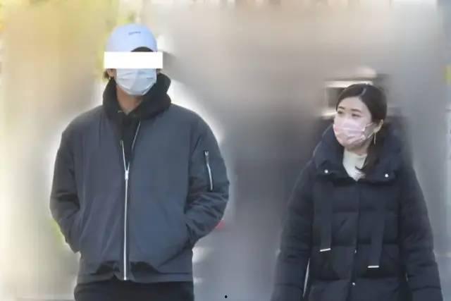 前妻网曝家事吃瓜,娱乐圈吃瓜群众纷纷围观