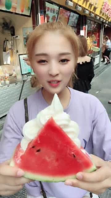 网红吃瓜小姐姐是谁呀 第1张 网红吃瓜小姐姐是谁呀 第1张