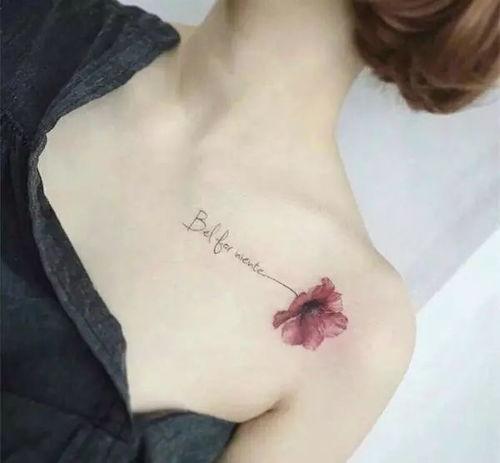 网红吃瓜纹身女孩视频播放,视频播放引发热议，纹身背后的故事引关注