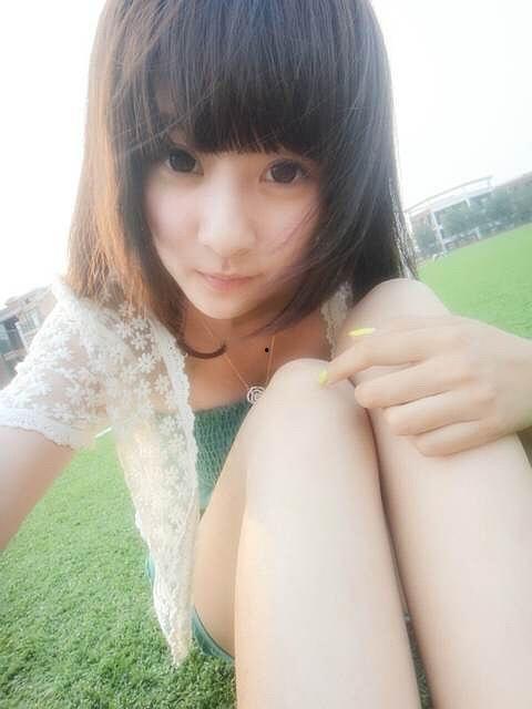 长腿网红吃瓜