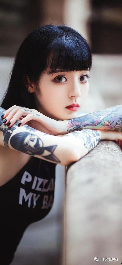 抖音有个网红女纹身吃瓜,揭秘纹身背后的故事  第2张